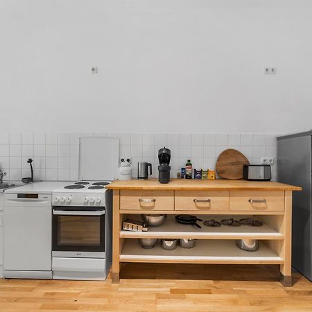 Stylish 120Sqm Appartment In Berlin-Mitte Екстериор снимка