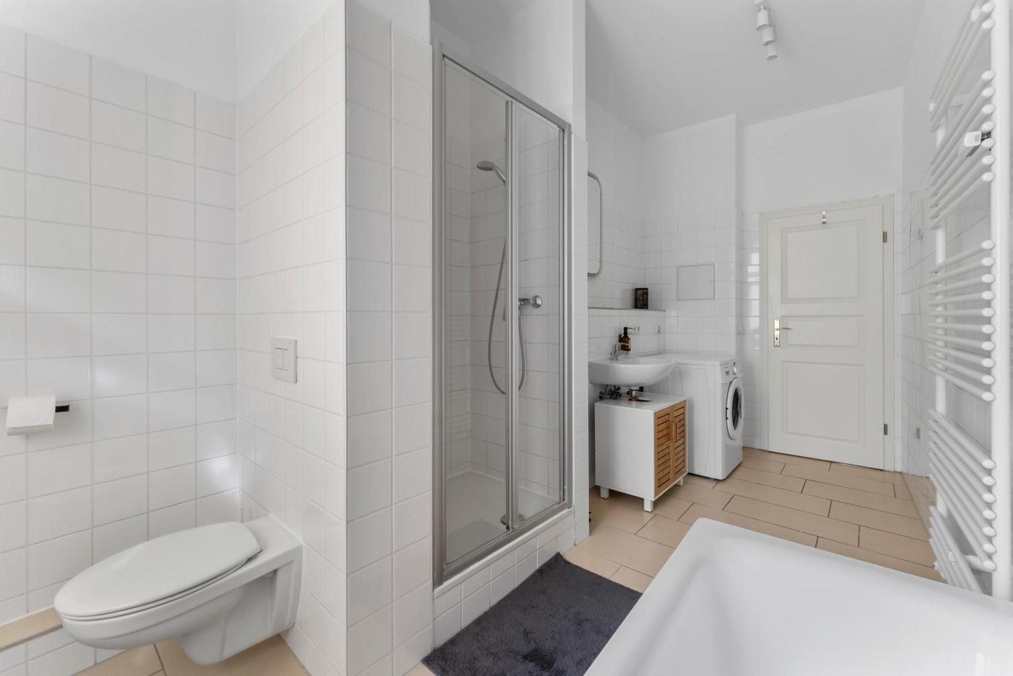 Stylish 120Sqm Appartment In Berlin-Mitte Екстериор снимка