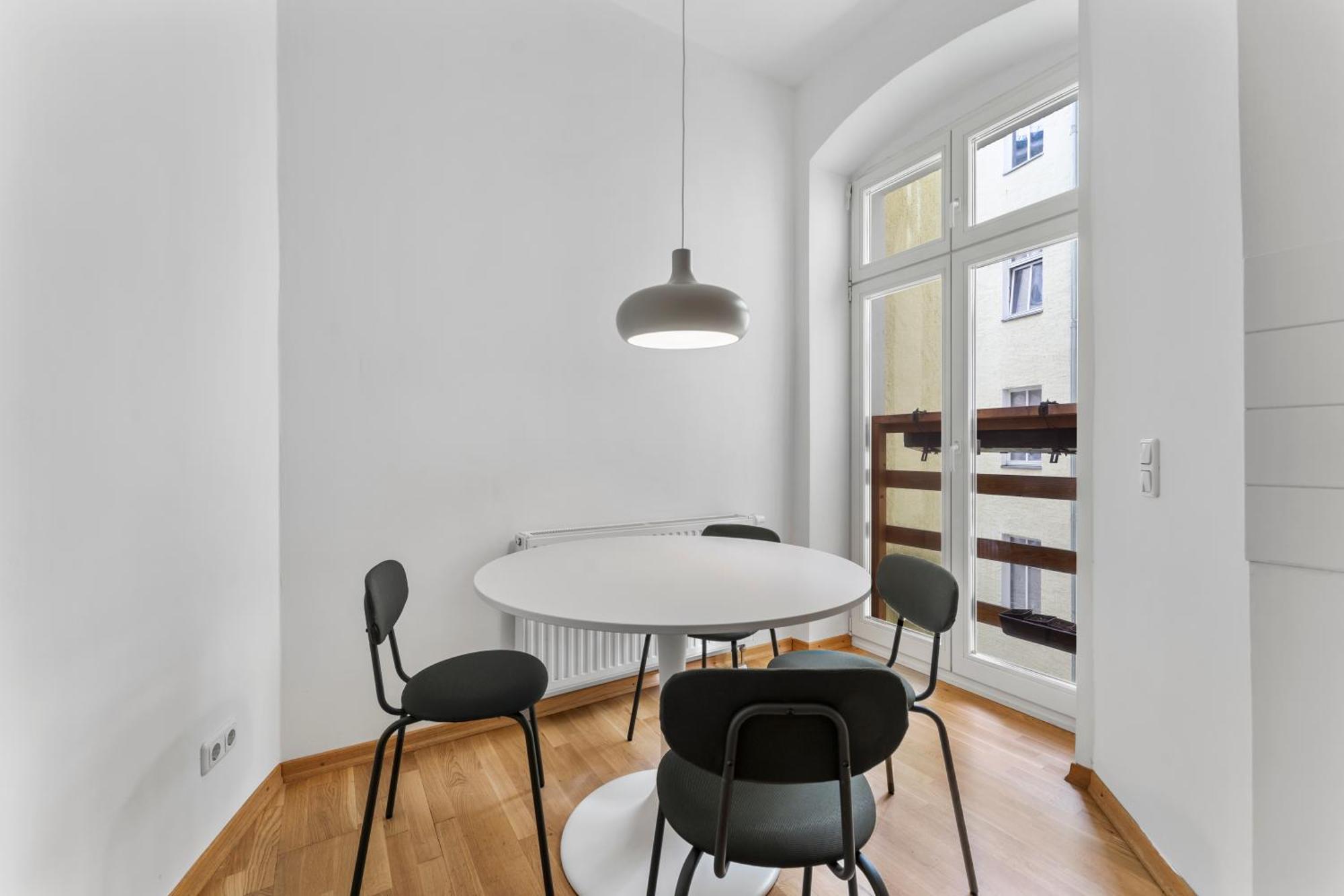 Stylish 120Sqm Appartment In Berlin-Mitte Екстериор снимка
