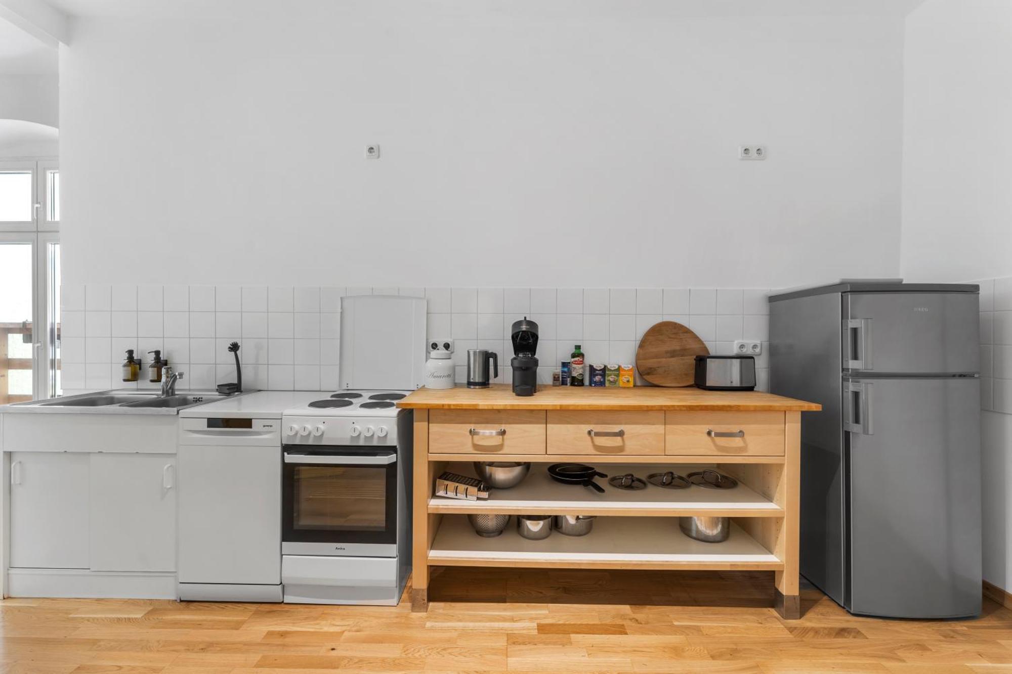 Stylish 120Sqm Appartment In Berlin-Mitte Екстериор снимка