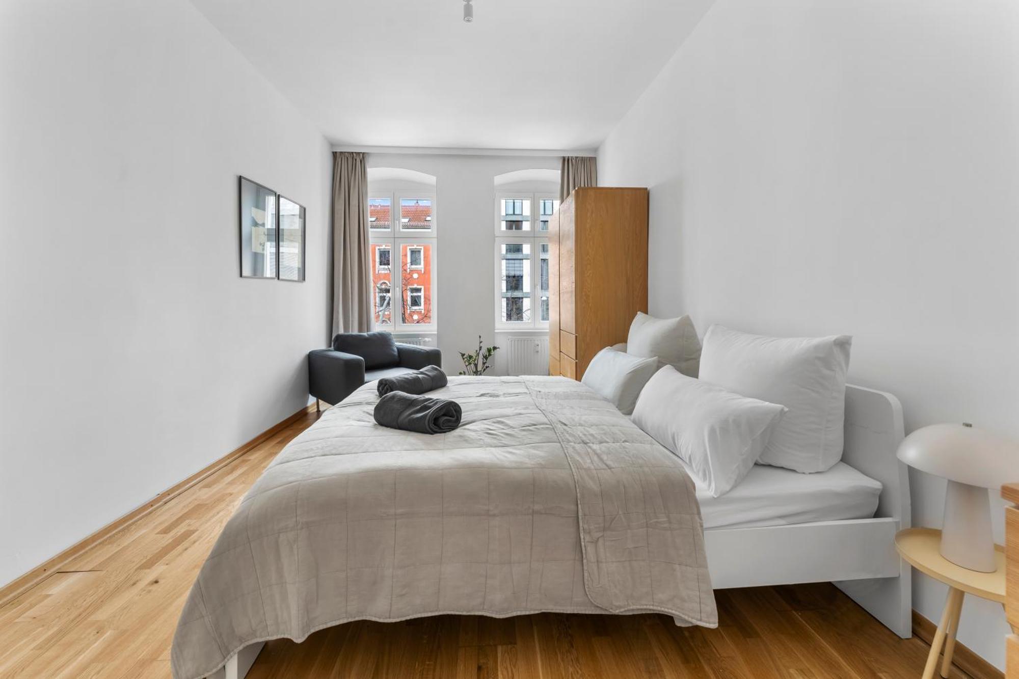 Stylish 120Sqm Appartment In Berlin-Mitte Екстериор снимка